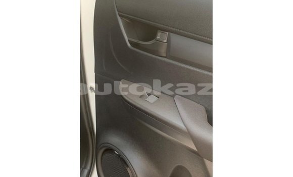 Buy Import Toyota Hilux White Car in Import - Dubai in Akmecet Buy Import Toyota Hilux White Car in Import - Dubai in Akmecet