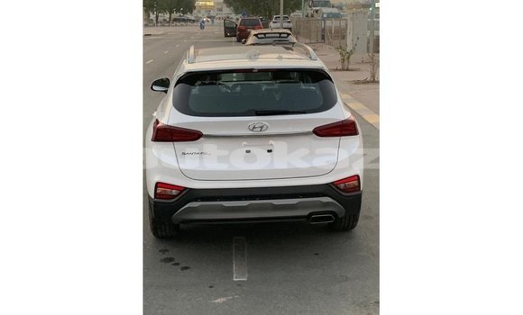 Buy Import Hyundai Santa Fe White Car in Import - Dubai in Akmecet Buy Import Hyundai Santa Fe White Car in Import - Dubai in Akmecet