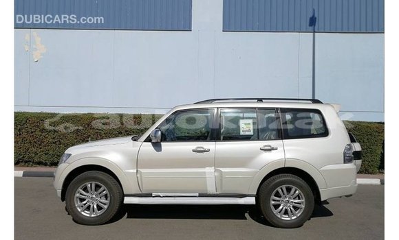 Buy Import Mitsubishi Pajero White Car in Import - Dubai in Akmecet Buy Import Mitsubishi Pajero White Car in Import - Dubai in Akmecet