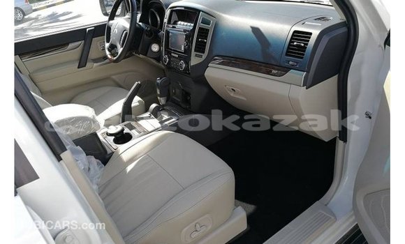 Buy Import Mitsubishi Pajero White Car in Import - Dubai in Akmecet Buy Import Mitsubishi Pajero White Car in Import - Dubai in Akmecet