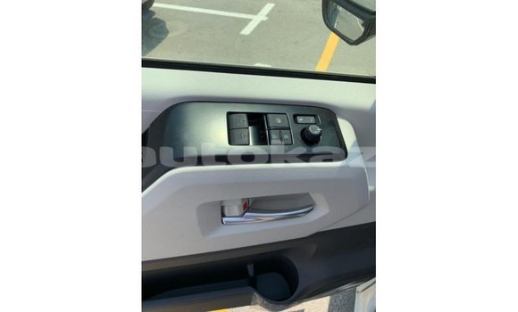 Buy Import Toyota Hiace White Car in Import - Dubai in Akmecet Buy Import Toyota Hiace White Car in Import - Dubai in Akmecet