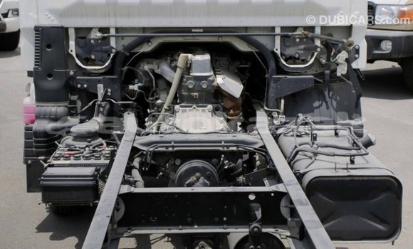 Buy Import Mitsubishi Carisma White Car in Import - Dubai in Akmecet Buy Import Mitsubishi Carisma White Car in Import - Dubai in Akmecet