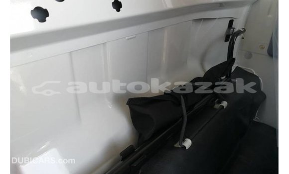 Buy Import Mitsubishi Carisma White Car in Import - Dubai in Akmecet Buy Import Mitsubishi Carisma White Car in Import - Dubai in Akmecet
