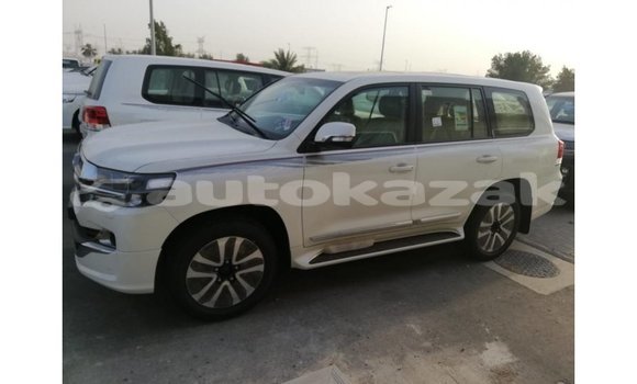 Buy Import Toyota Land Cruiser White Car in Import - Dubai in Akmecet Buy Import Toyota Land Cruiser White Car in Import - Dubai in Akmecet
