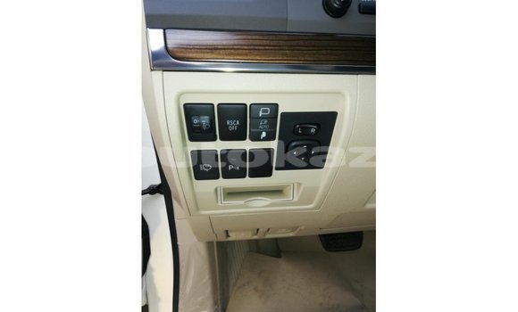 Buy Import Toyota Land Cruiser White Car in Import - Dubai in Akmecet Buy Import Toyota Land Cruiser White Car in Import - Dubai in Akmecet
