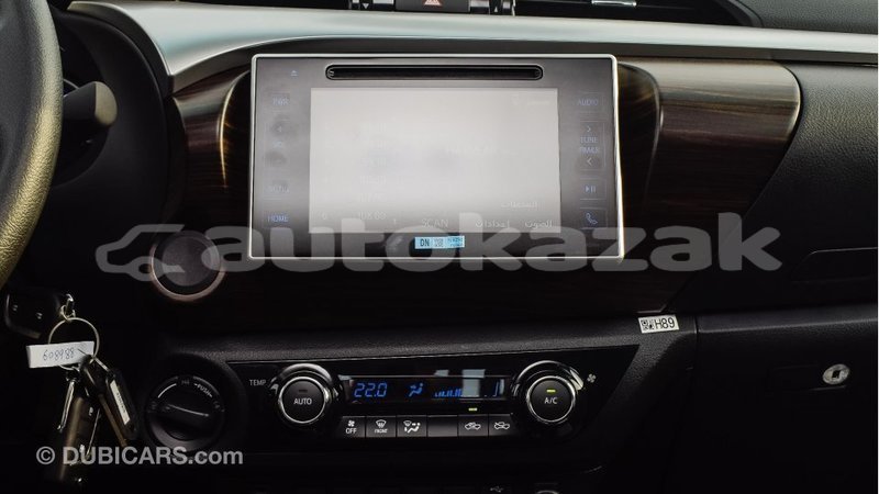 Big with watermark toyota hilux akmecet import dubai 2038