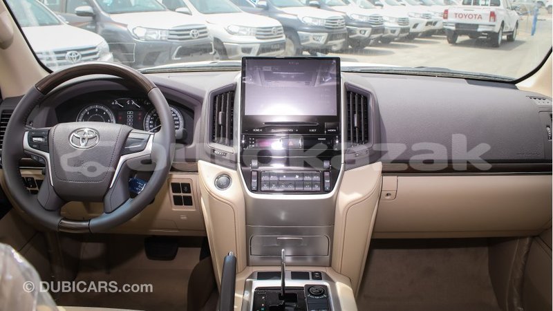 Big with watermark toyota land cruiser akmecet import dubai 2039