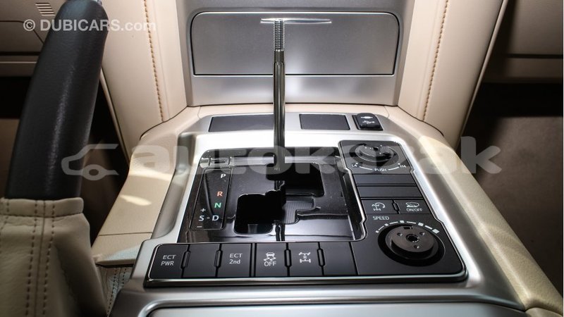 Big with watermark toyota land cruiser akmecet import dubai 2039