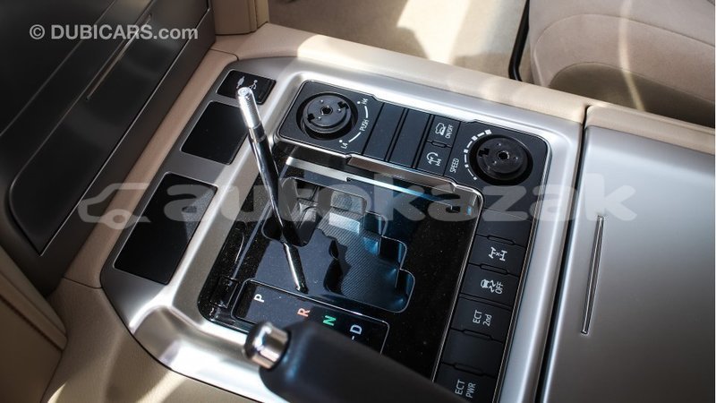 Big with watermark toyota land cruiser akmecet import dubai 2039