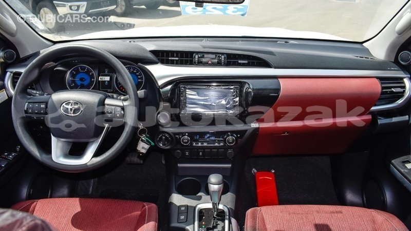 Big with watermark toyota hilux akmecet import dubai 2040