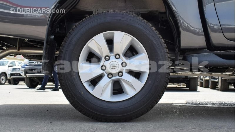 Big with watermark toyota hilux akmecet import dubai 2041