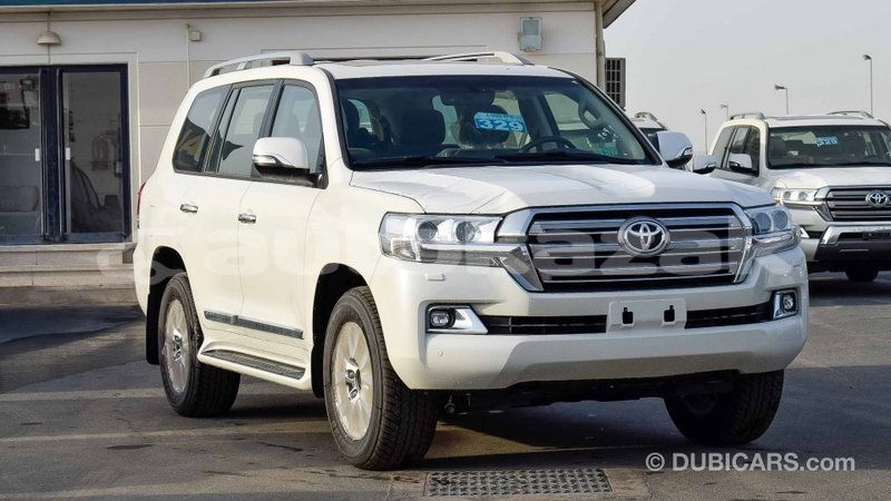 Big with watermark toyota land cruiser akmecet import dubai 2042