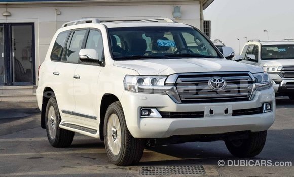 Buy Import Toyota Land Cruiser White Car in Import - Dubai in Akmecet Buy Import Toyota Land Cruiser White Car in Import - Dubai in Akmecet