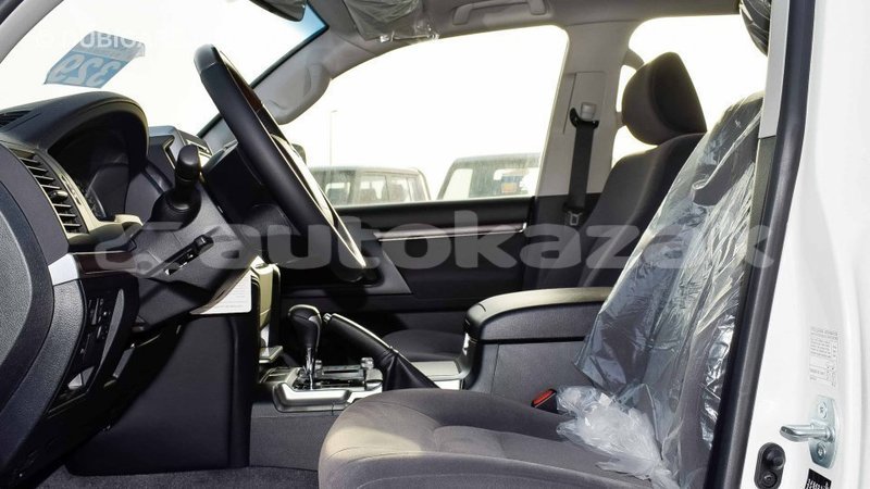 Big with watermark toyota land cruiser akmecet import dubai 2042