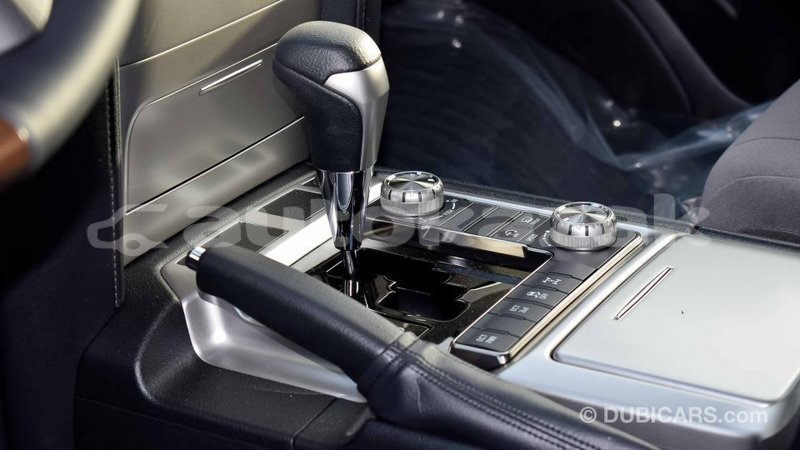 Big with watermark toyota land cruiser akmecet import dubai 2042