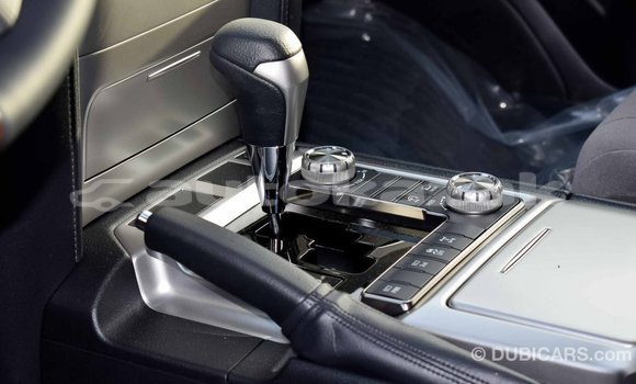Buy Import Toyota Land Cruiser White Car in Import - Dubai in Akmecet Buy Import Toyota Land Cruiser White Car in Import - Dubai in Akmecet