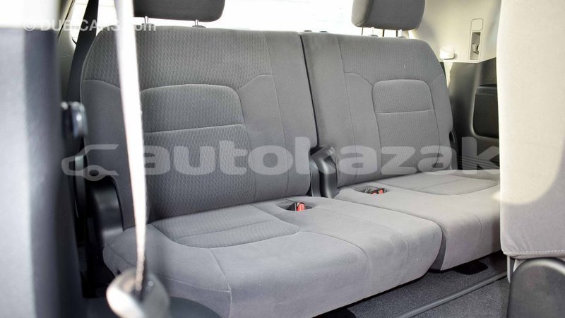 Big with watermark toyota land cruiser akmecet import dubai 2047