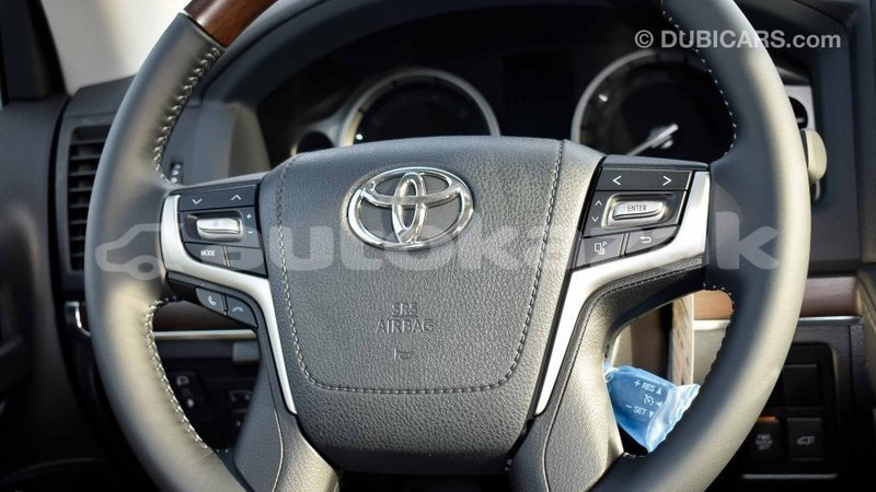 Big with watermark toyota land cruiser akmecet import dubai 2047