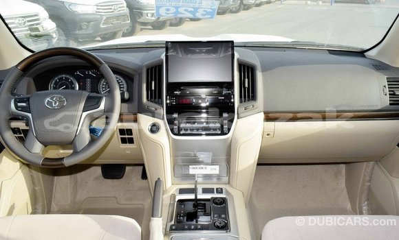 Buy Import Toyota Land Cruiser White Car in Import - Dubai in Akmecet Buy Import Toyota Land Cruiser White Car in Import - Dubai in Akmecet