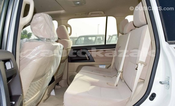 Buy Import Toyota Land Cruiser White Car in Import - Dubai in Akmecet Buy Import Toyota Land Cruiser White Car in Import - Dubai in Akmecet