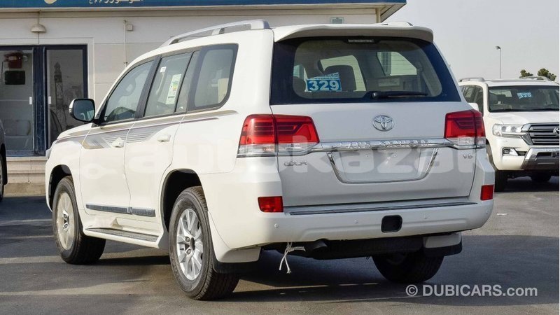 Big with watermark toyota land cruiser akmecet import dubai 2048