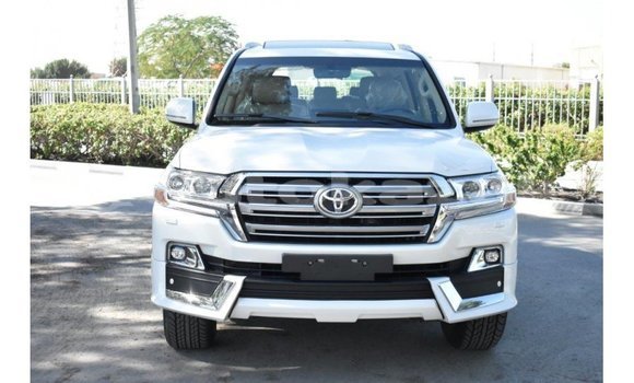 Buy Import Toyota Land Cruiser White Car in Import - Dubai in Akmecet Buy Import Toyota Land Cruiser White Car in Import - Dubai in Akmecet