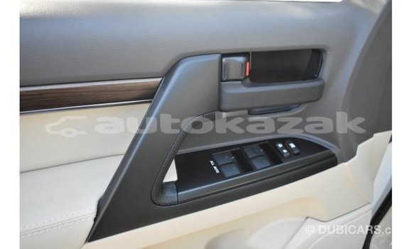 Buy Import Toyota Land Cruiser White Car in Import - Dubai in Akmecet Buy Import Toyota Land Cruiser White Car in Import - Dubai in Akmecet