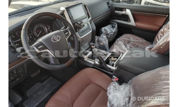 Buy Import Toyota Land Cruiser White Car in Import - Dubai in Akmecet Buy Import Toyota Land Cruiser White Car in Import - Dubai in Akmecet