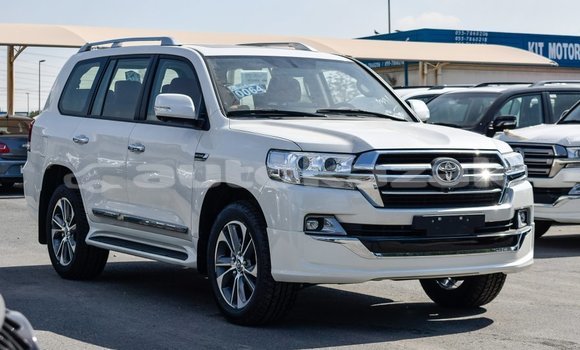 Buy Import Toyota Land Cruiser White Car in Import - Dubai in Akmecet Buy Import Toyota Land Cruiser White Car in Import - Dubai in Akmecet