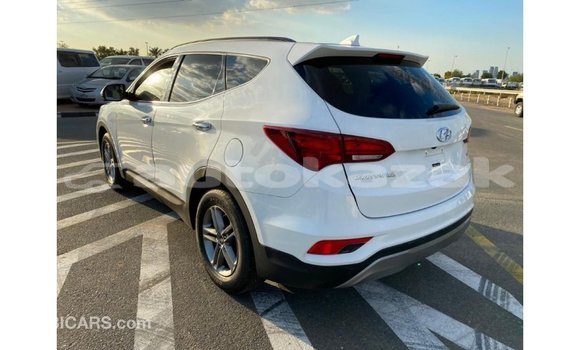 Buy Import Hyundai Santa Fe White Car in Import - Dubai in Akmecet Buy Import Hyundai Santa Fe White Car in Import - Dubai in Akmecet