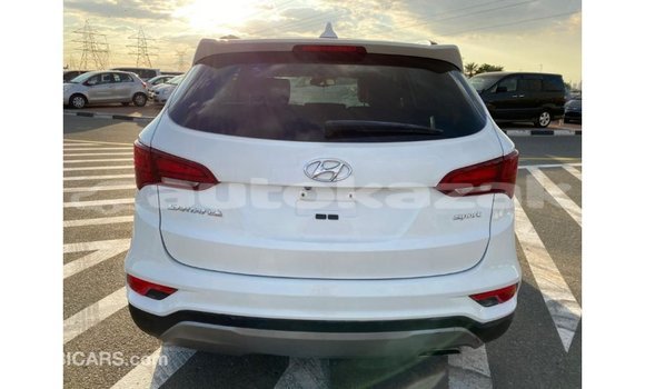 Buy Import Hyundai Santa Fe White Car in Import - Dubai in Akmecet Buy Import Hyundai Santa Fe White Car in Import - Dubai in Akmecet