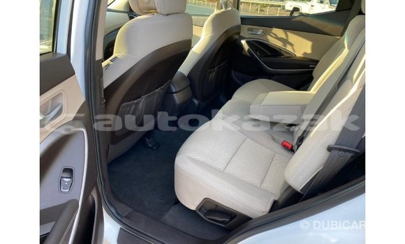 Buy Import Hyundai Santa Fe White Car in Import - Dubai in Akmecet Buy Import Hyundai Santa Fe White Car in Import - Dubai in Akmecet