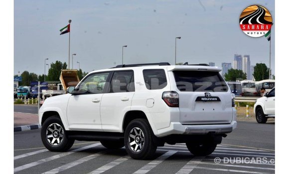 Buy Import Toyota 4Runner White Car in Import - Dubai in Akmecet Buy Import Toyota 4Runner White Car in Import - Dubai in Akmecet