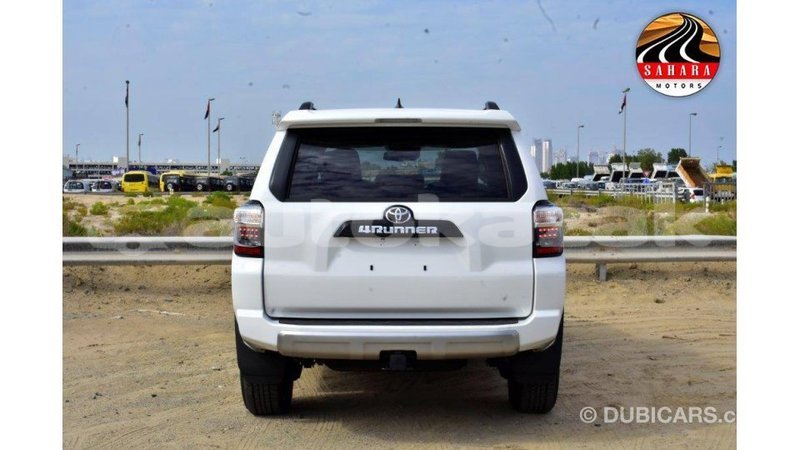 Big with watermark toyota 4runner akmecet import dubai 2079