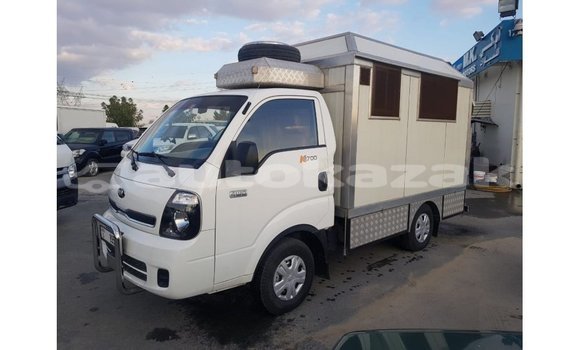 Buy Import Kia Carens White Car in Import - Dubai in Akmecet Buy Import Kia Carens White Car in Import - Dubai in Akmecet