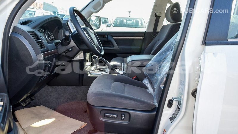 Big with watermark toyota land cruiser akmecet import dubai 2086