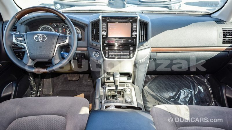 Big with watermark toyota land cruiser akmecet import dubai 2086