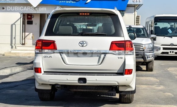 Buy Import Toyota Land Cruiser White Car in Import - Dubai in Akmecet Buy Import Toyota Land Cruiser White Car in Import - Dubai in Akmecet
