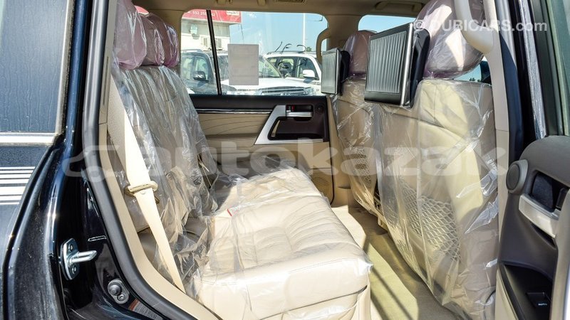 Big with watermark toyota land cruiser akmecet import dubai 2087
