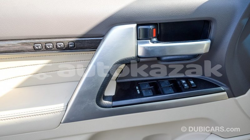 Big with watermark toyota land cruiser akmecet import dubai 2087