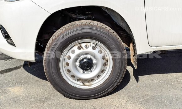 Buy Import Toyota Hilux White Car in Import - Dubai in Akmecet Buy Import Toyota Hilux White Car in Import - Dubai in Akmecet