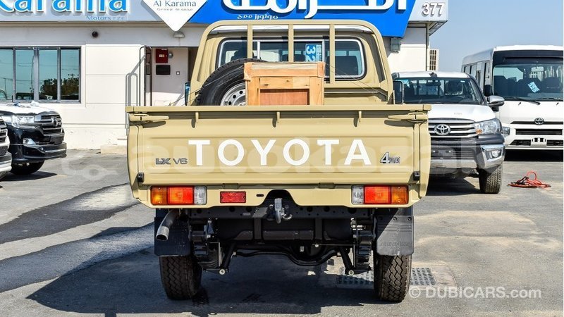 Big with watermark toyota land cruiser akmecet import dubai 2090