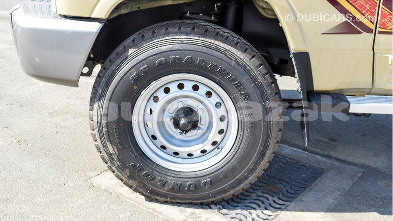 Big with watermark toyota land cruiser akmecet import dubai 2090
