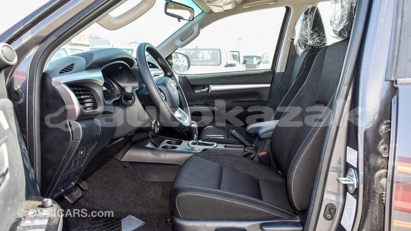 Big with watermark toyota hilux akmecet import dubai 2092