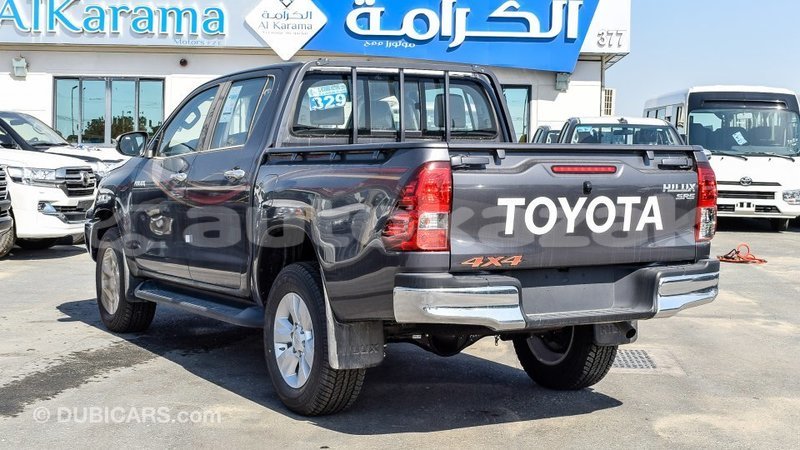 Big with watermark toyota hilux akmecet import dubai 2092