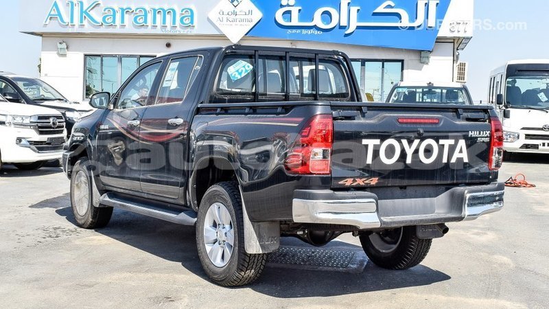 Big with watermark toyota hilux akmecet import dubai 2093