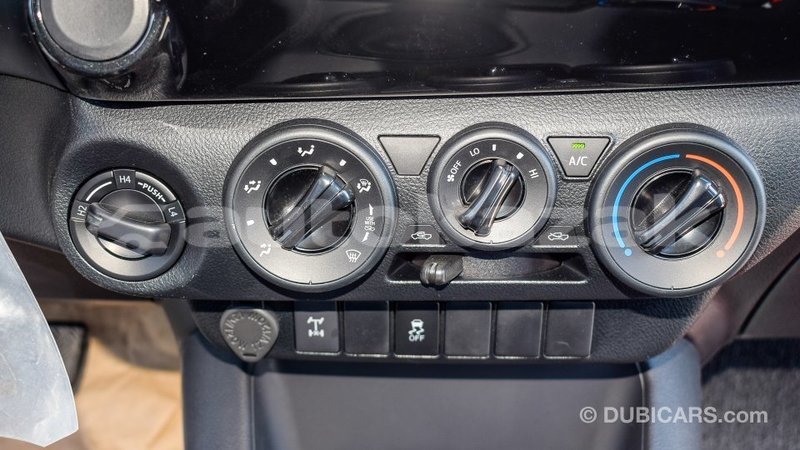 Big with watermark toyota hilux akmecet import dubai 2094