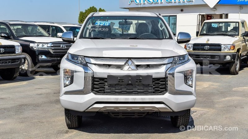 Big with watermark mitsubishi l200 akmecet import dubai 2095