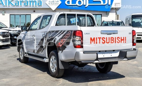 Buy Import Mitsubishi L200 White Car in Import - Dubai in Akmecet Buy Import Mitsubishi L200 White Car in Import - Dubai in Akmecet