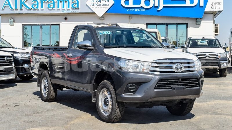 Big with watermark toyota hilux akmecet import dubai 2096